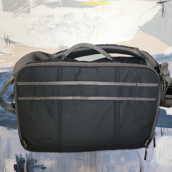 timbuk2 commute 2.0 messenger bags Custom Bag | Corporate Gifts the waterproof TPU liner and corner wings keep water out TIMBUK2 Commute Notebook Black Messenger